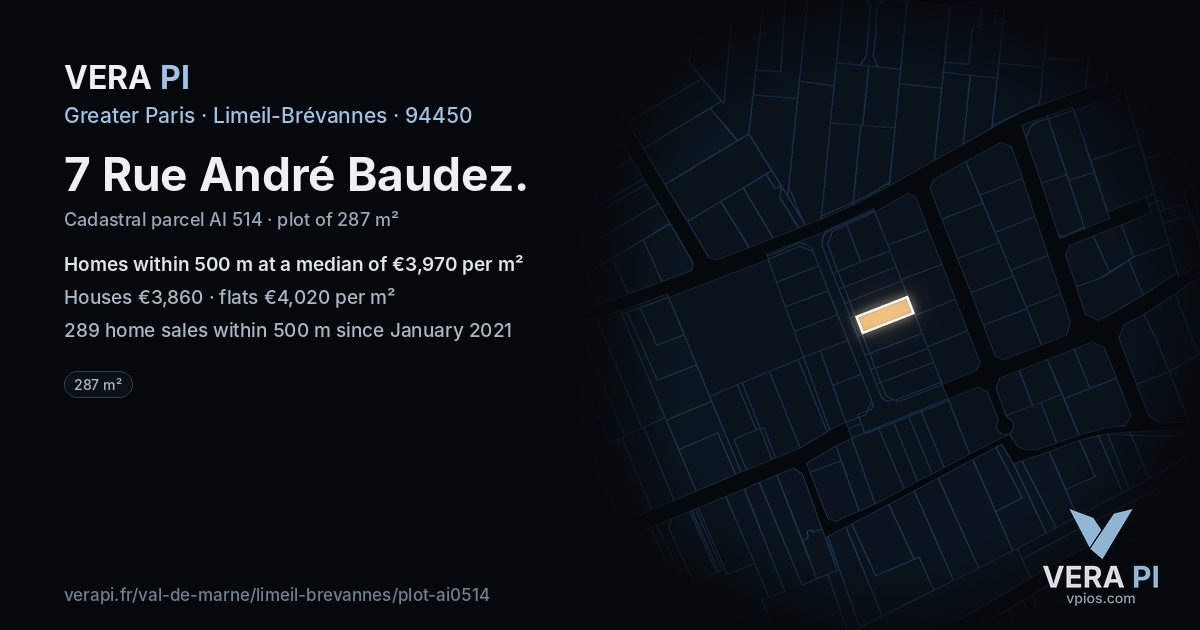 7 Rue André Baudez, Limeil-Brévannes at night – the plot lit, the parcels around coloured by the prices near them