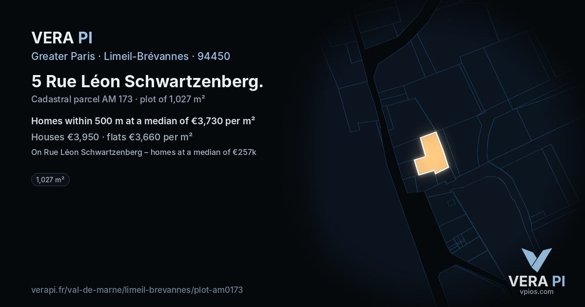 5 Rue Léon Schwartzenberg, Limeil-Brévannes at night – the plot lit, the parcels around coloured by the prices near them