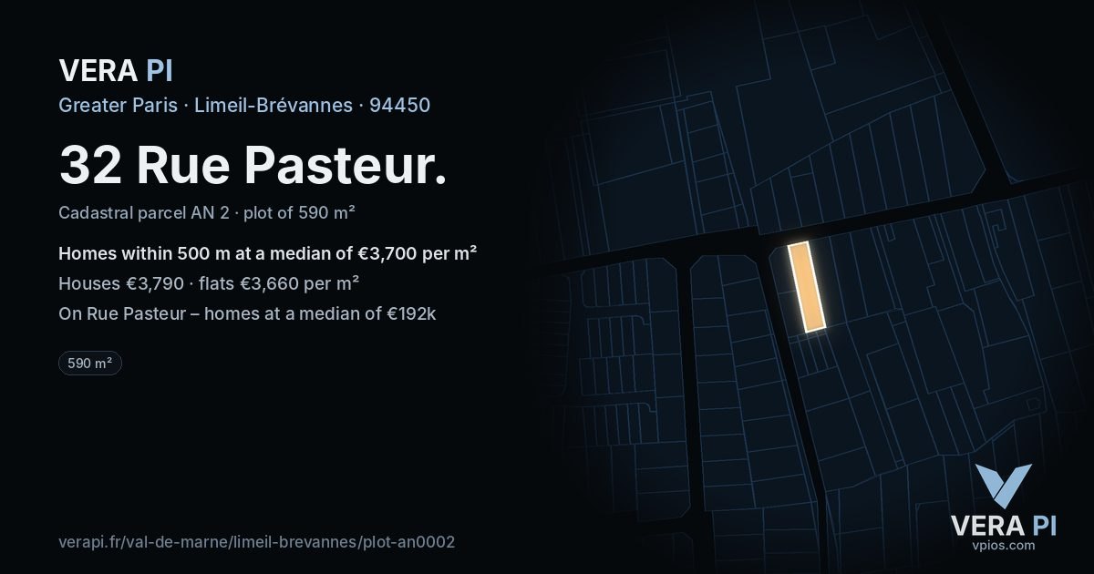 32 Rue Pasteur, Limeil-Brévannes at night – the plot lit, the parcels around coloured by the prices near them