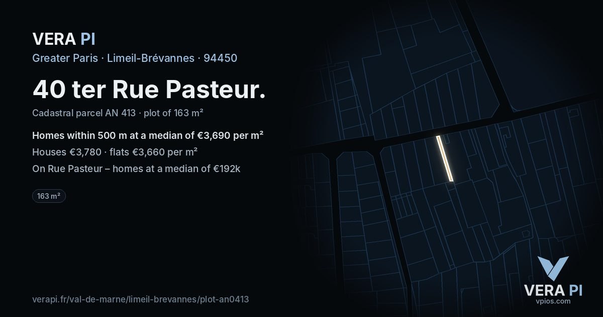 40 ter Rue Pasteur, Limeil-Brévannes at night – the plot lit, the parcels around coloured by the prices near them