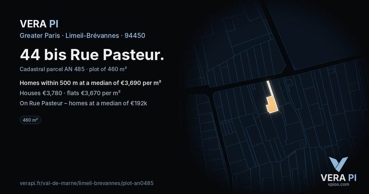 44 bis Rue Pasteur, Limeil-Brévannes at night – the plot lit, the parcels around coloured by the prices near them