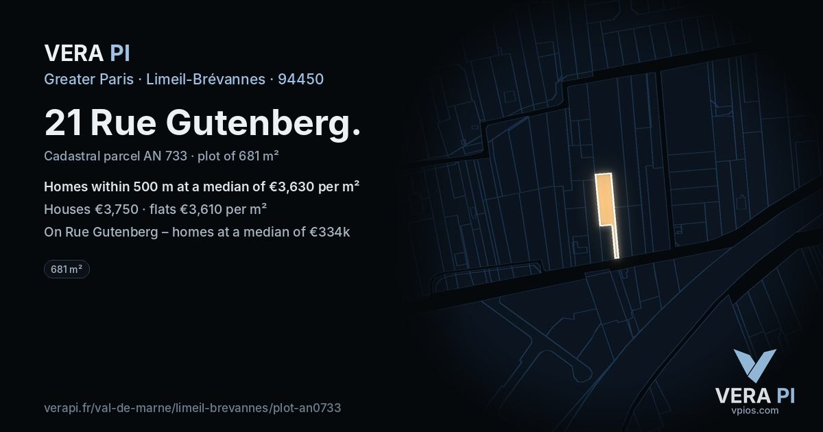 21 Rue Gutenberg, Limeil-Brévannes at night – the plot lit, the parcels around coloured by the prices near them