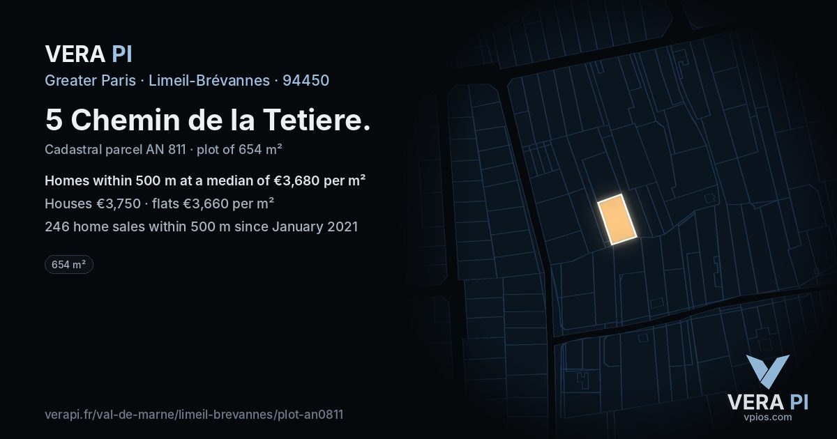 5 Chemin de la Tetiere, Limeil-Brévannes at night – the plot lit, the parcels around coloured by the prices near them