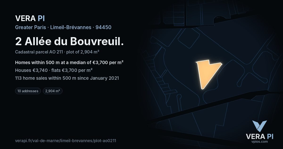2 Allée du Bouvreuil, Limeil-Brévannes at night – the plot lit, the parcels around coloured by the prices near them
