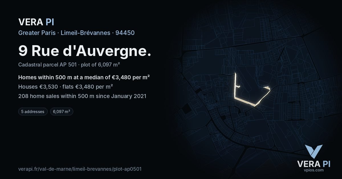 9 Rue d'Auvergne, Limeil-Brévannes at night – the plot lit, the parcels around coloured by the prices near them