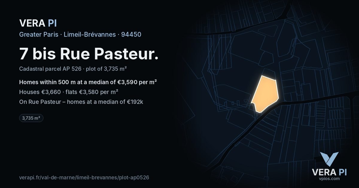 7 bis Rue Pasteur, Limeil-Brévannes at night – the plot lit, the parcels around coloured by the prices near them