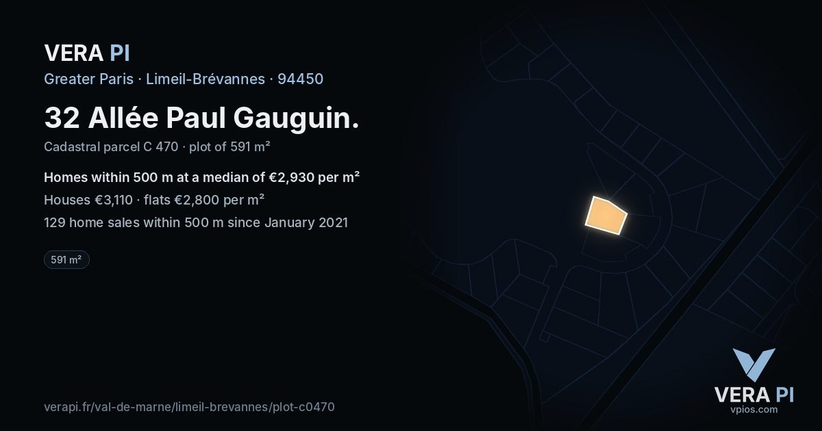 32 Allée Paul Gauguin, Limeil-Brévannes at night – the plot lit, the parcels around coloured by the prices near them