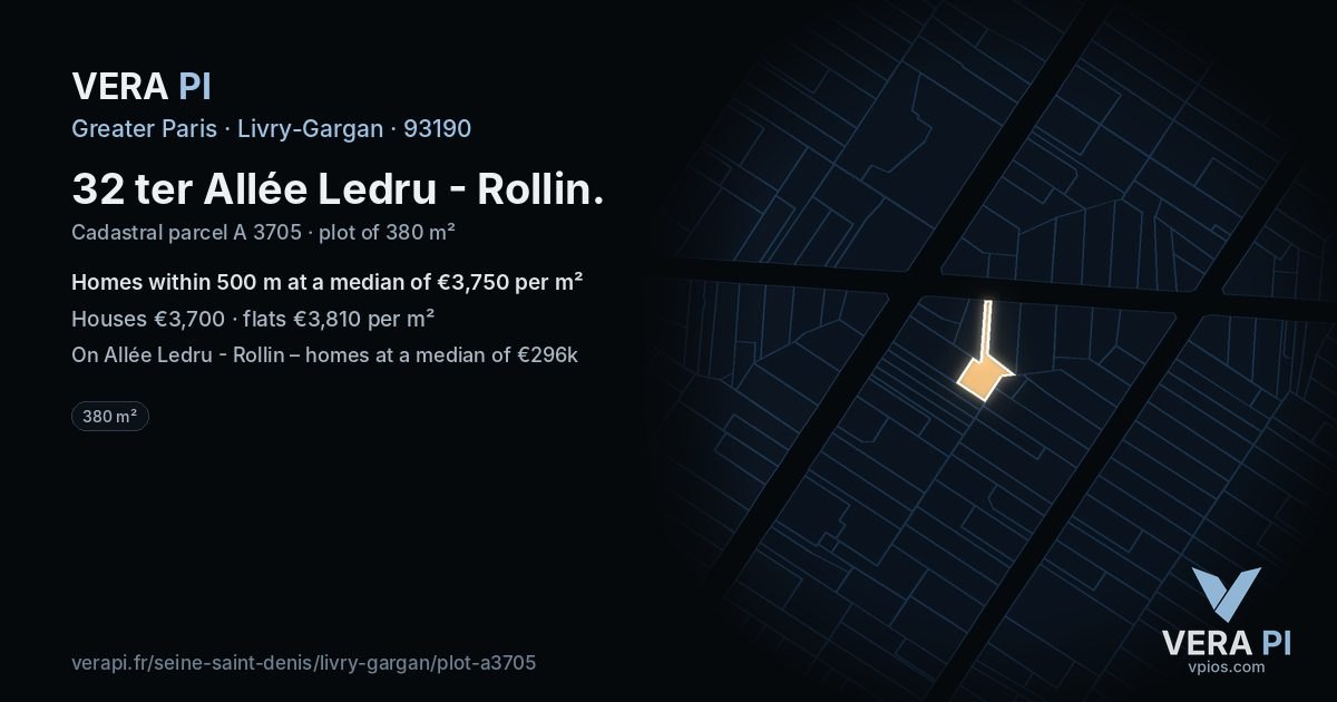 32 ter Allée Ledru - Rollin, Livry-Gargan at night – the plot lit, the parcels around coloured by the prices near them