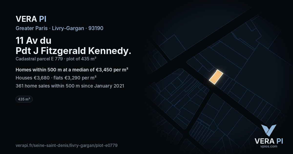 11 Av du Pdt J Fitzgerald Kennedy, Livry-Gargan at night – the plot lit, the parcels around coloured by the prices near them