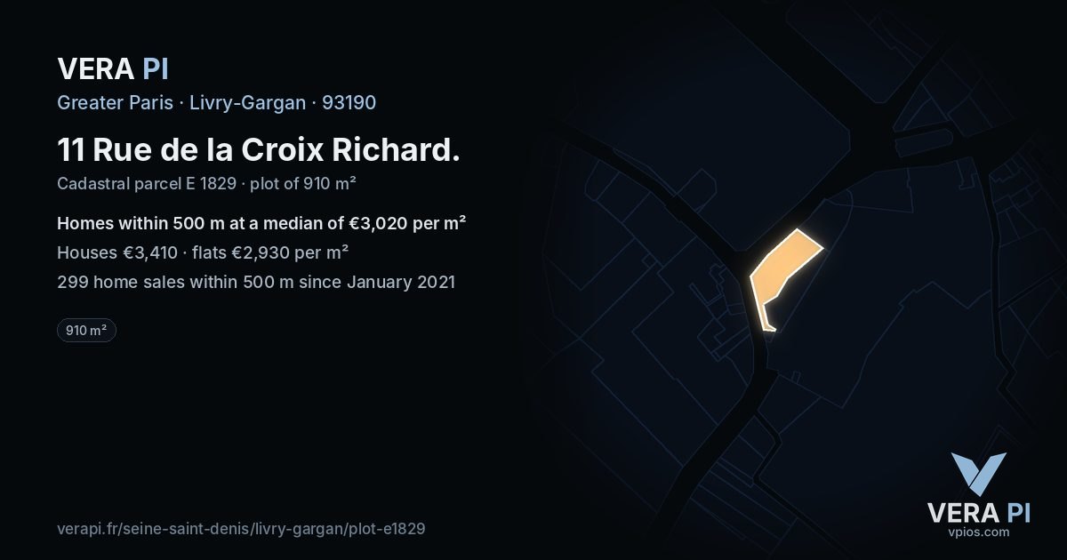 11 Rue de la Croix Richard, Livry-Gargan at night – the plot lit, the parcels around coloured by the prices near them