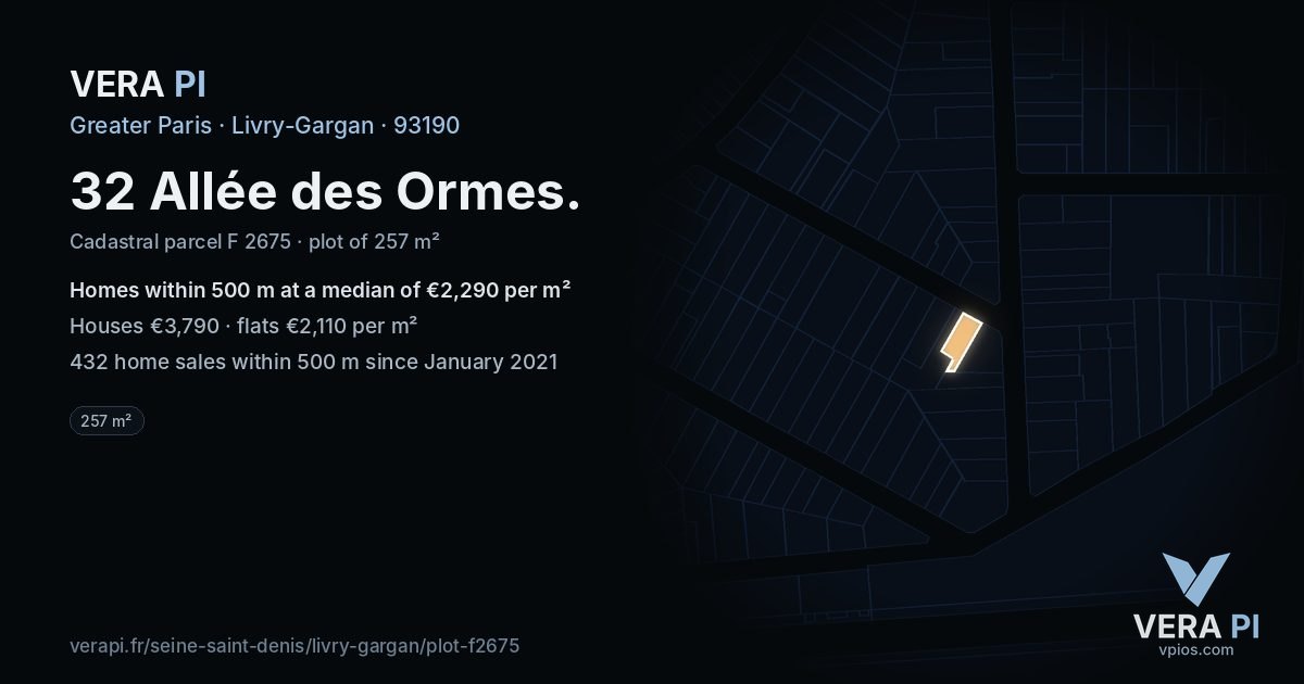 32 Allée des Ormes, Livry-Gargan at night – the plot lit, the parcels around coloured by the prices near them