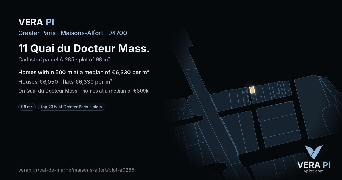 11 Quai du Docteur Mass, Maisons-Alfort at night – the plot lit, the parcels around coloured by the prices near them