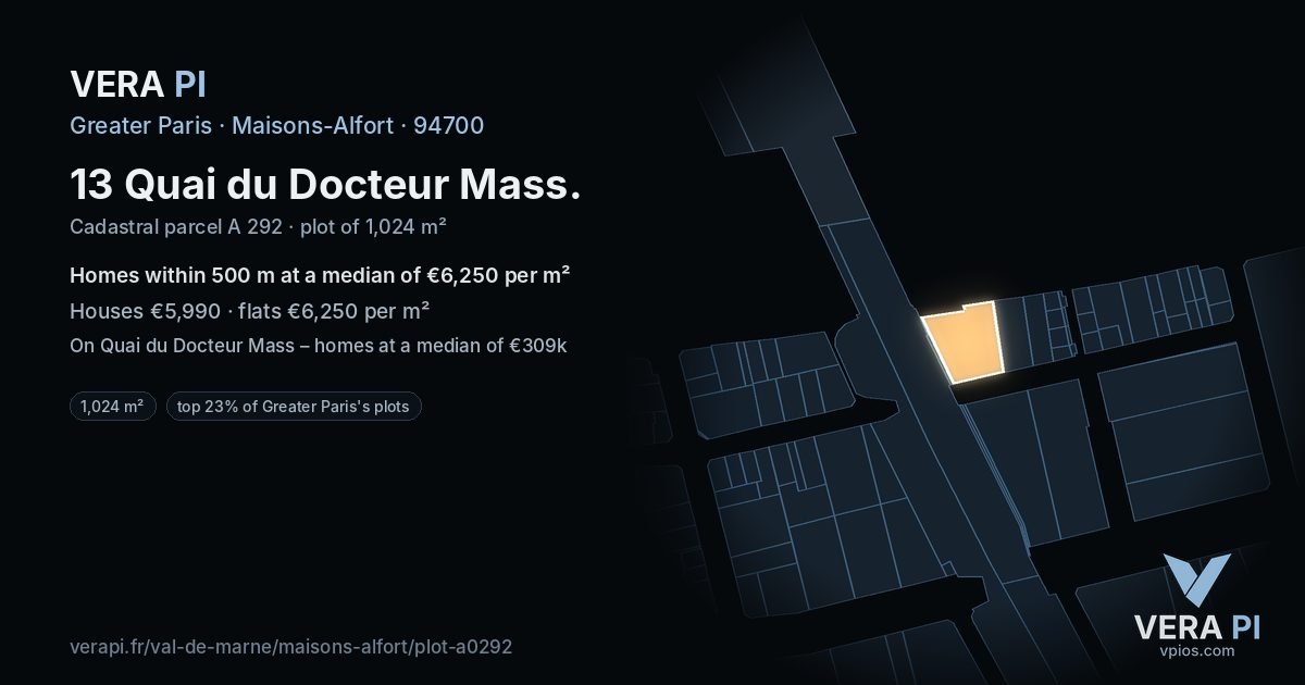 13 Quai du Docteur Mass, Maisons-Alfort at night – the plot lit, the parcels around coloured by the prices near them