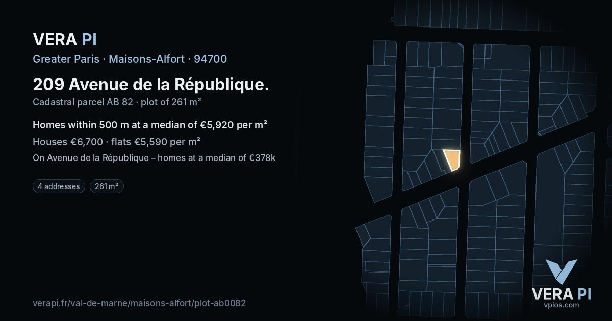 209 Avenue de la République, Maisons-Alfort at night – the plot lit, the parcels around coloured by the prices near them