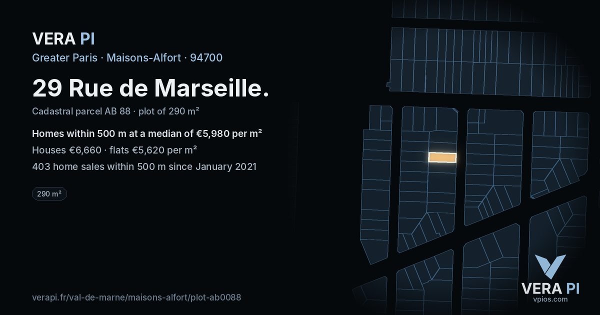29 Rue de Marseille, Maisons-Alfort at night – the plot lit, the parcels around coloured by the prices near them
