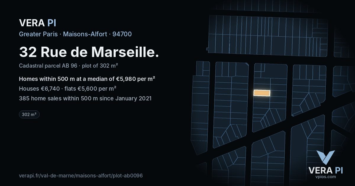 32 Rue de Marseille, Maisons-Alfort at night – the plot lit, the parcels around coloured by the prices near them