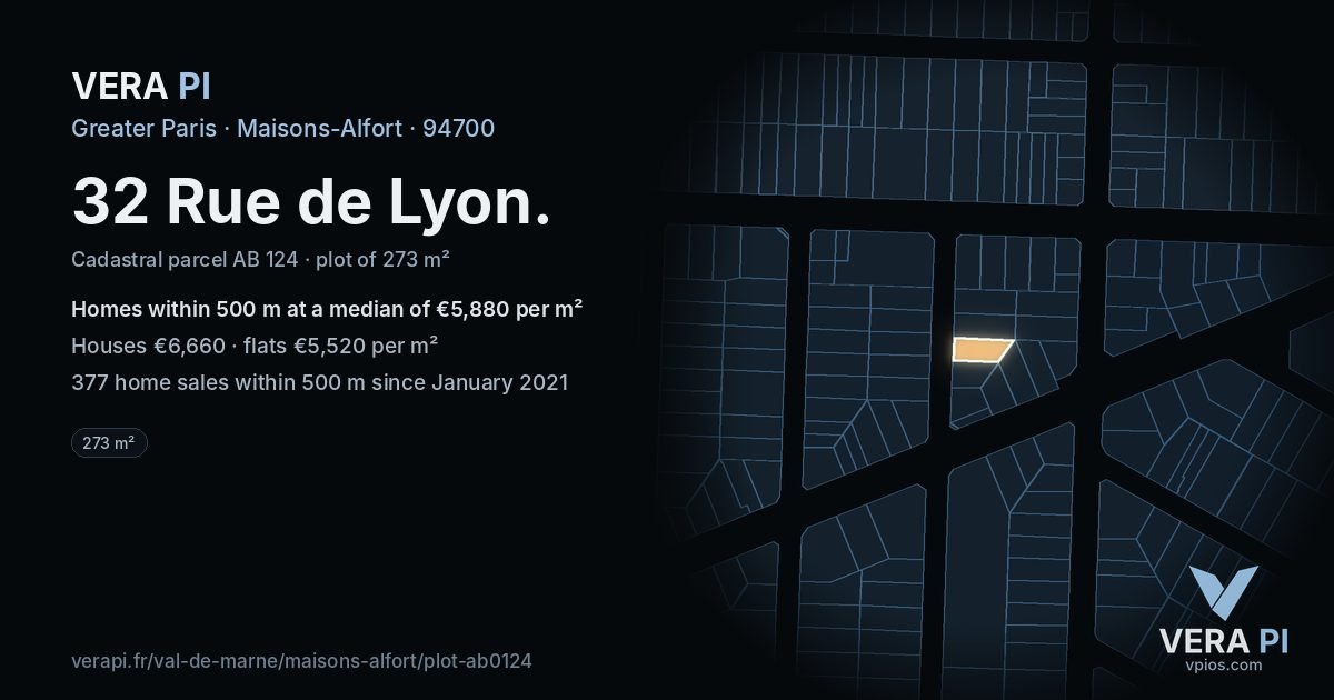 32 Rue de Lyon, Maisons-Alfort at night – the plot lit, the parcels around coloured by the prices near them