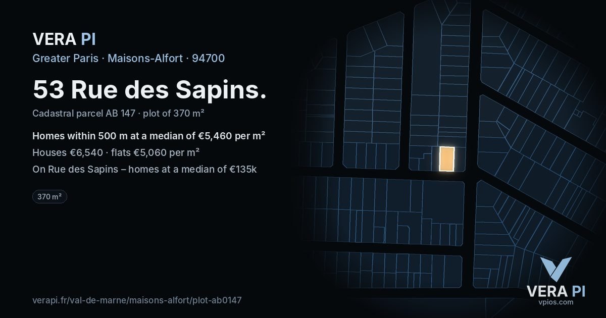 53 Rue des Sapins, Maisons-Alfort at night – the plot lit, the parcels around coloured by the prices near them
