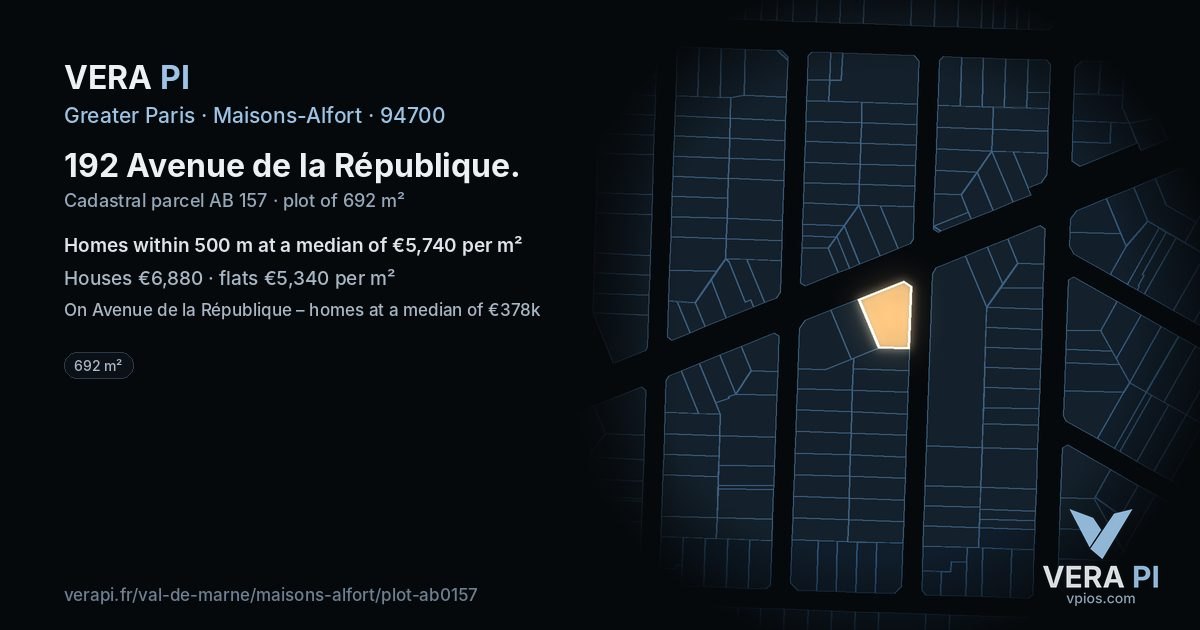 192 Avenue de la République, Maisons-Alfort at night – the plot lit, the parcels around coloured by the prices near them