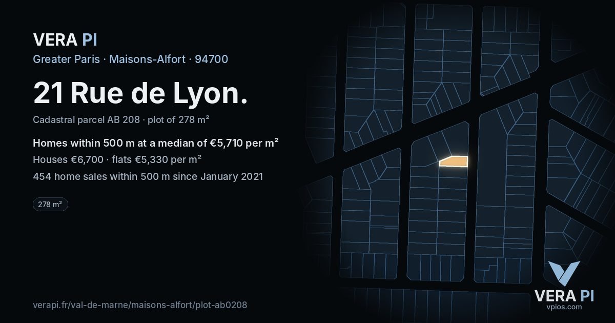 21 Rue de Lyon, Maisons-Alfort at night – the plot lit, the parcels around coloured by the prices near them