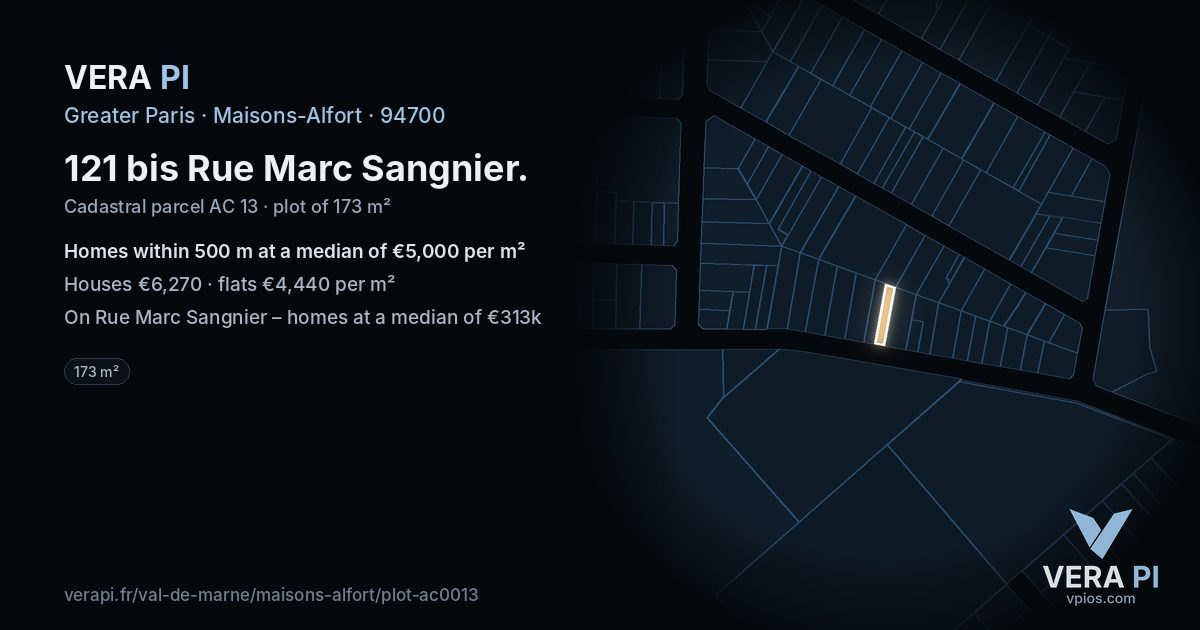 121 bis Rue Marc Sangnier, Maisons-Alfort at night – the plot lit, the parcels around coloured by the prices near them