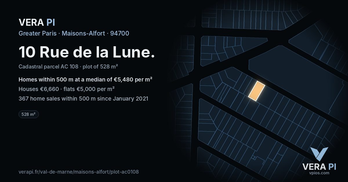 10 Rue de la Lune, Maisons-Alfort at night – the plot lit, the parcels around coloured by the prices near them