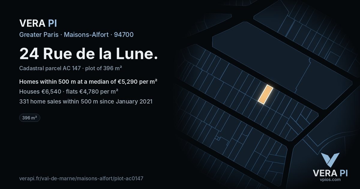 24 Rue de la Lune, Maisons-Alfort at night – the plot lit, the parcels around coloured by the prices near them