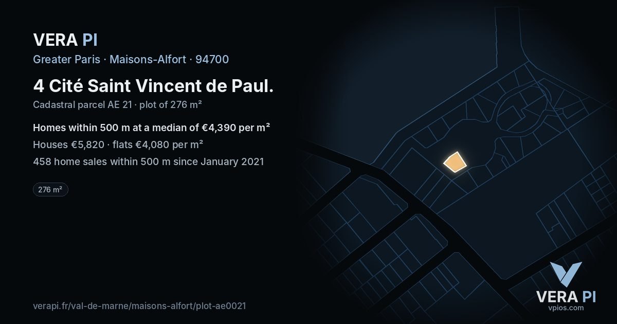 4 Cité Saint Vincent de Paul, Maisons-Alfort at night – the plot lit, the parcels around coloured by the prices near them