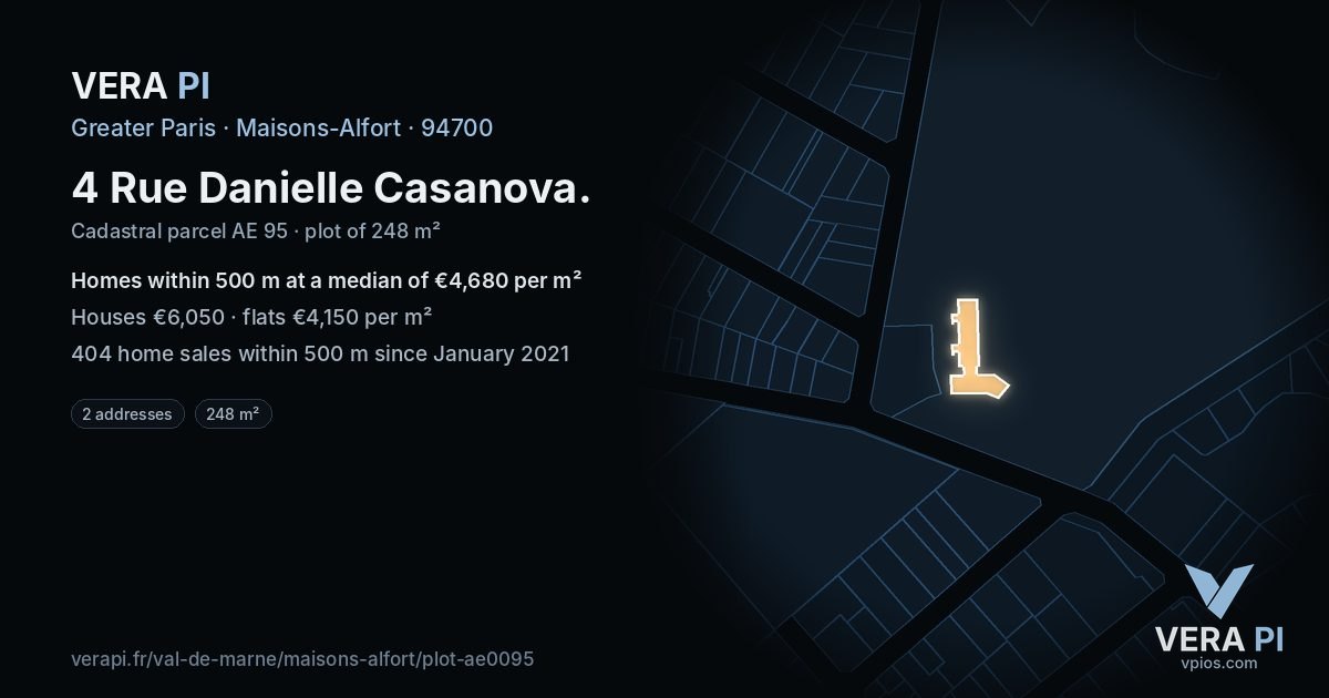 4 Rue Danielle Casanova, Maisons-Alfort at night – the plot lit, the parcels around coloured by the prices near them