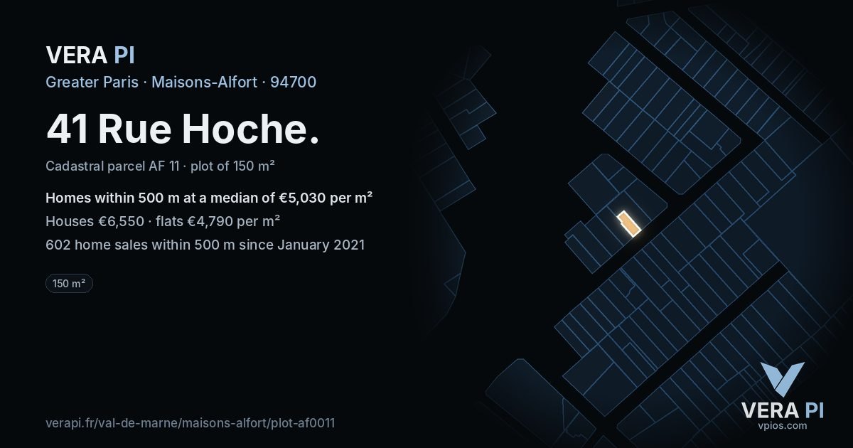 41 Rue Hoche, Maisons-Alfort at night – the plot lit, the parcels around coloured by the prices near them