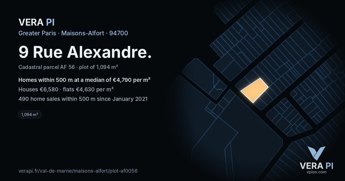 9 Rue Alexandre, Maisons-Alfort at night – the plot lit, the parcels around coloured by the prices near them