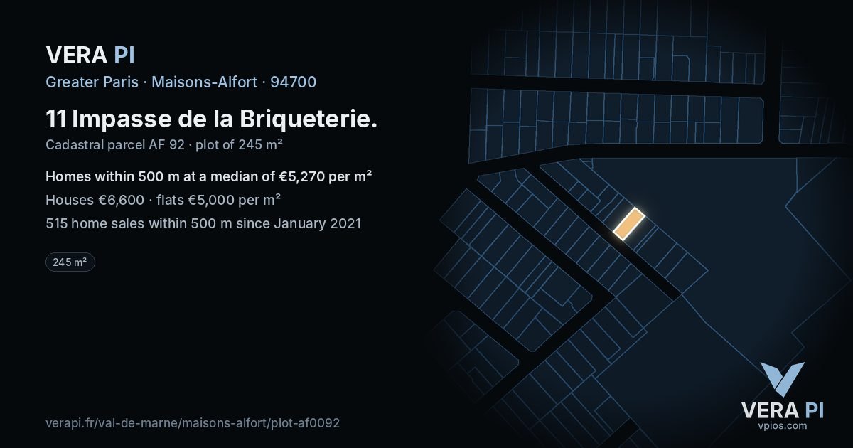 11 Impasse de la Briqueterie, Maisons-Alfort at night – the plot lit, the parcels around coloured by the prices near them