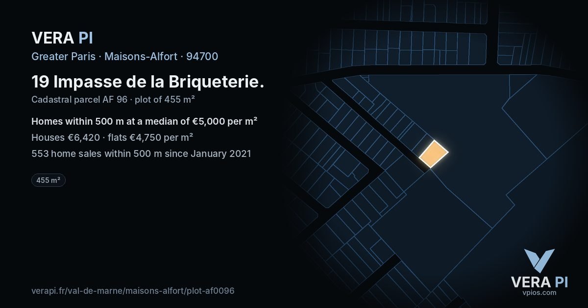 19 Impasse de la Briqueterie, Maisons-Alfort at night – the plot lit, the parcels around coloured by the prices near them