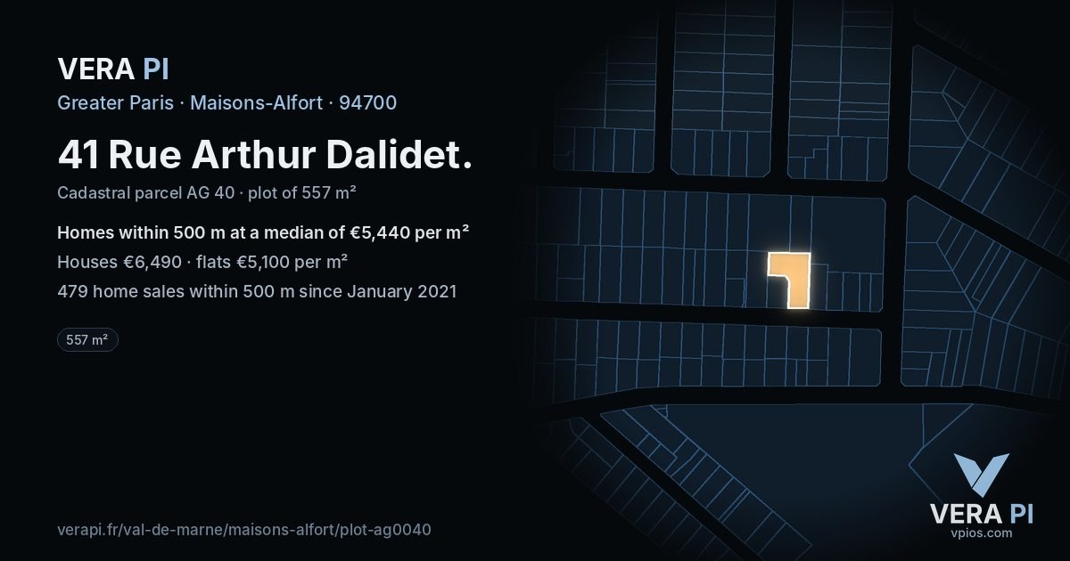 41 Rue Arthur Dalidet, Maisons-Alfort at night – the plot lit, the parcels around coloured by the prices near them