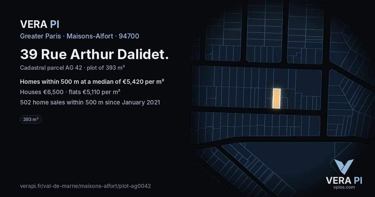 39 Rue Arthur Dalidet, Maisons-Alfort at night – the plot lit, the parcels around coloured by the prices near them