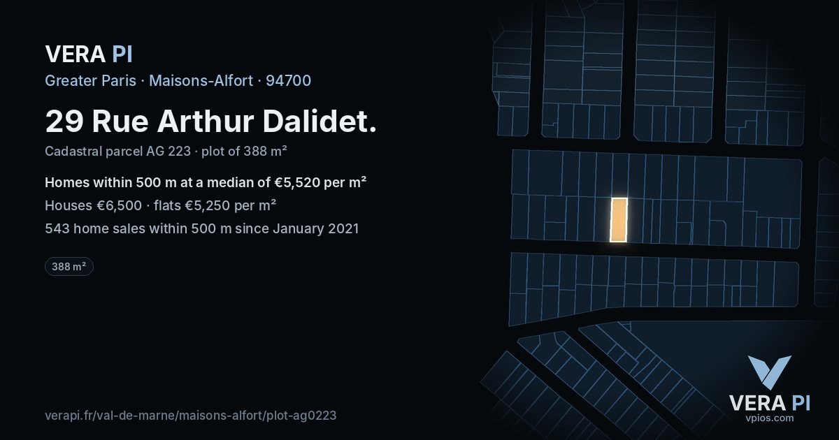 29 Rue Arthur Dalidet, Maisons-Alfort at night – the plot lit, the parcels around coloured by the prices near them