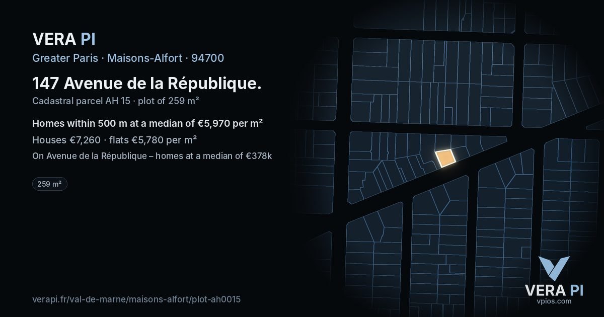 147 Avenue de la République, Maisons-Alfort at night – the plot lit, the parcels around coloured by the prices near them
