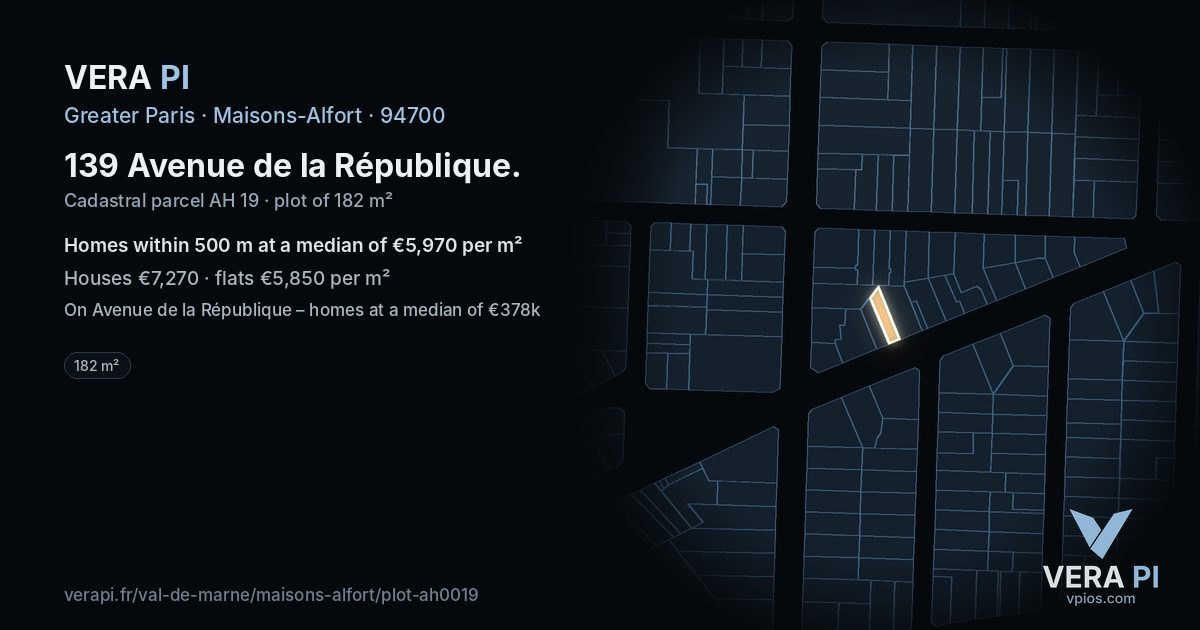 139 Avenue de la République, Maisons-Alfort at night – the plot lit, the parcels around coloured by the prices near them