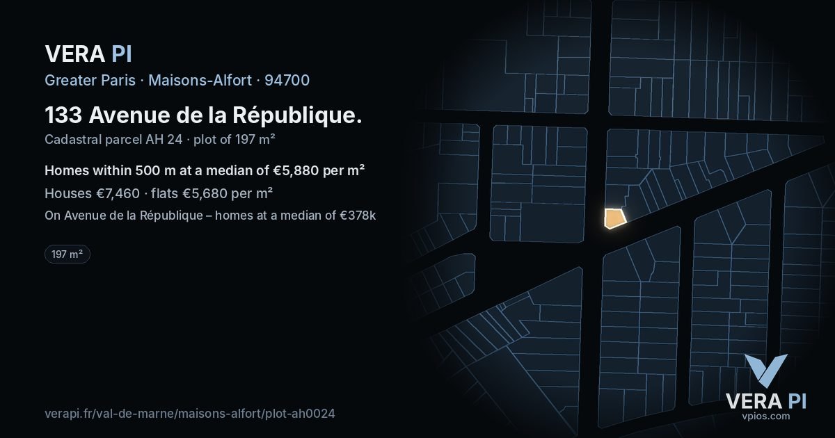 133 Avenue de la République, Maisons-Alfort at night – the plot lit, the parcels around coloured by the prices near them