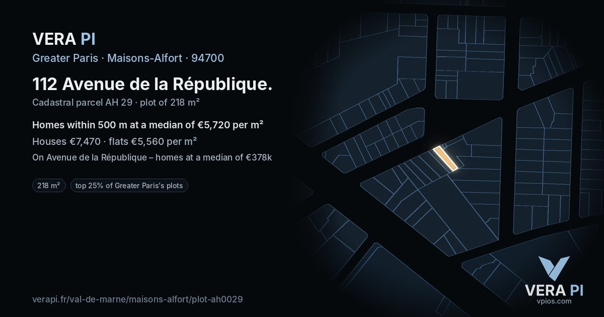 112 Avenue de la République, Maisons-Alfort at night – the plot lit, the parcels around coloured by the prices near them