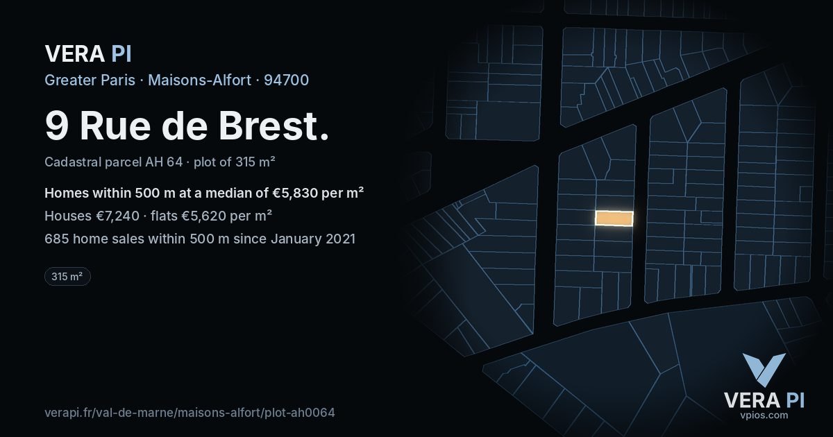 9 Rue de Brest, Maisons-Alfort at night – the plot lit, the parcels around coloured by the prices near them