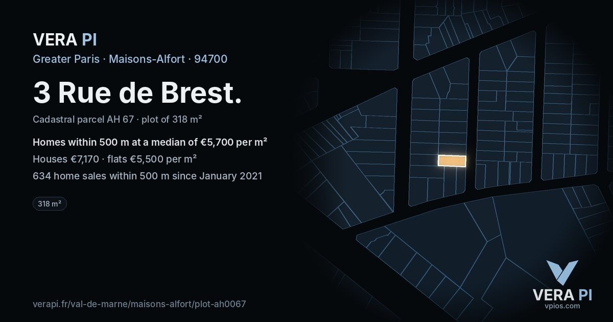 3 Rue de Brest, Maisons-Alfort at night – the plot lit, the parcels around coloured by the prices near them