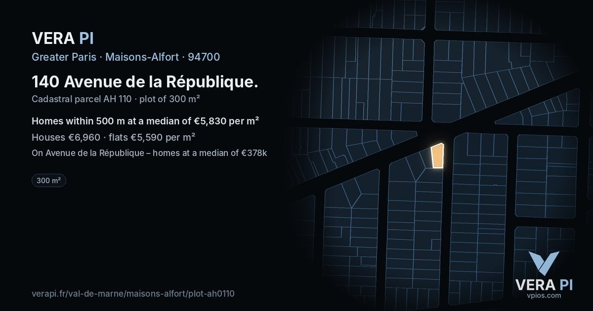 140 Avenue de la République, Maisons-Alfort at night – the plot lit, the parcels around coloured by the prices near them