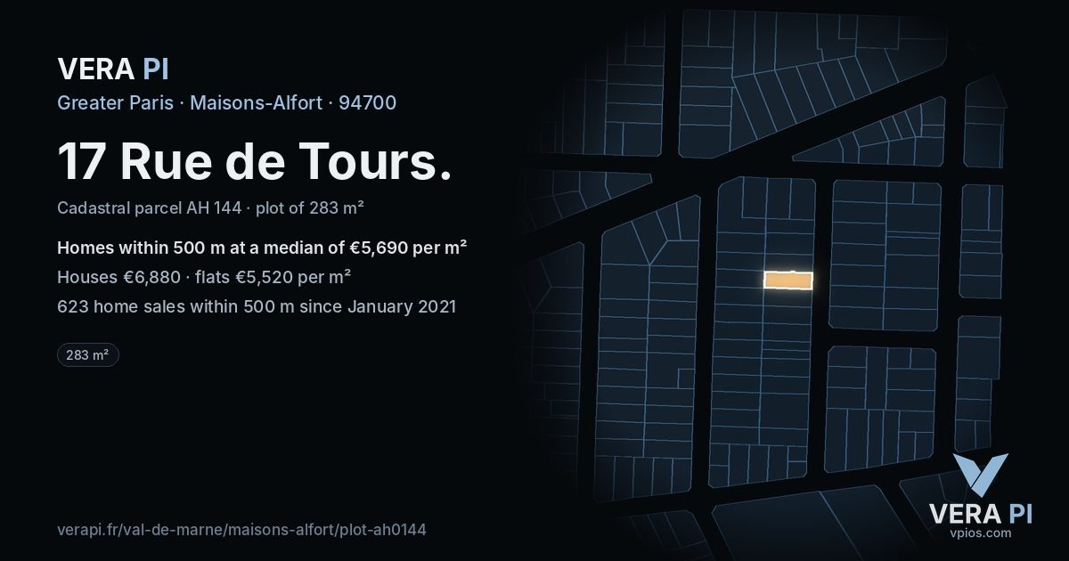 17 Rue de Tours, Maisons-Alfort at night – the plot lit, the parcels around coloured by the prices near them
