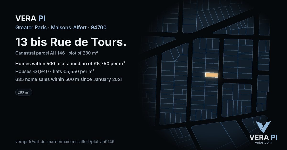 13 bis Rue de Tours, Maisons-Alfort at night – the plot lit, the parcels around coloured by the prices near them
