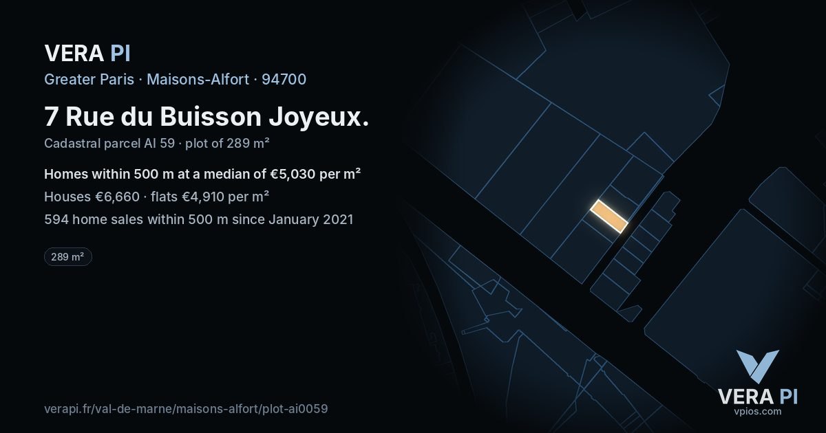 7 Rue du Buisson Joyeux, Maisons-Alfort at night – the plot lit, the parcels around coloured by the prices near them