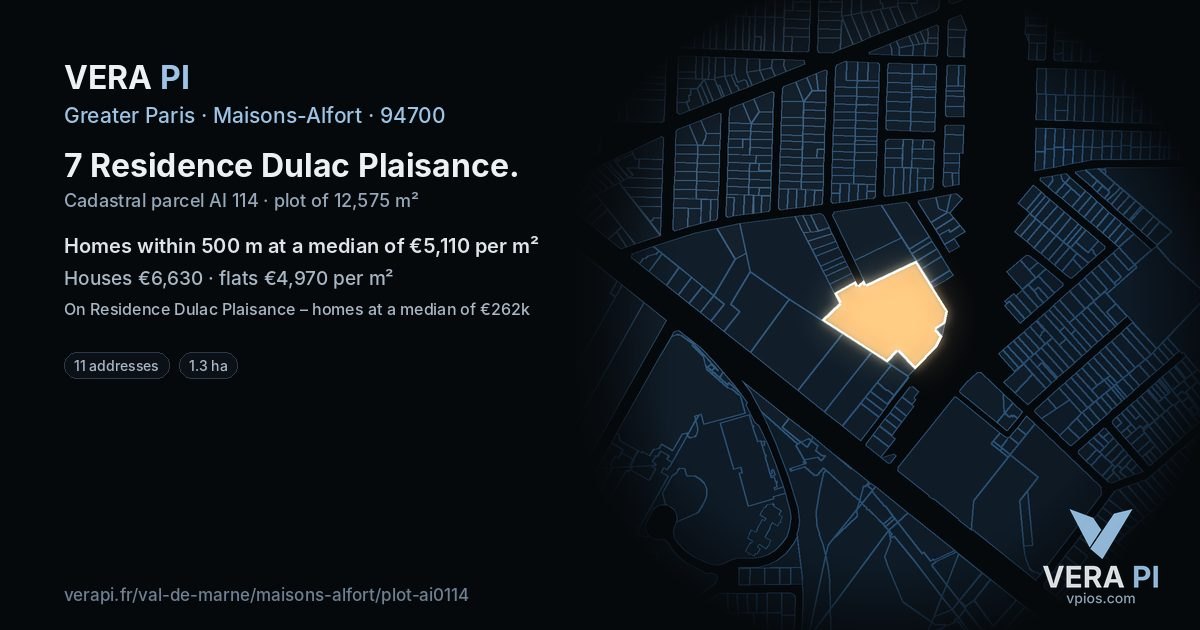 7 Residence Dulac Plaisance, Maisons-Alfort at night – the plot lit, the parcels around coloured by the prices near them