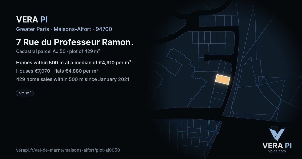 7 Rue du Professeur Ramon, Maisons-Alfort at night – the plot lit, the parcels around coloured by the prices near them