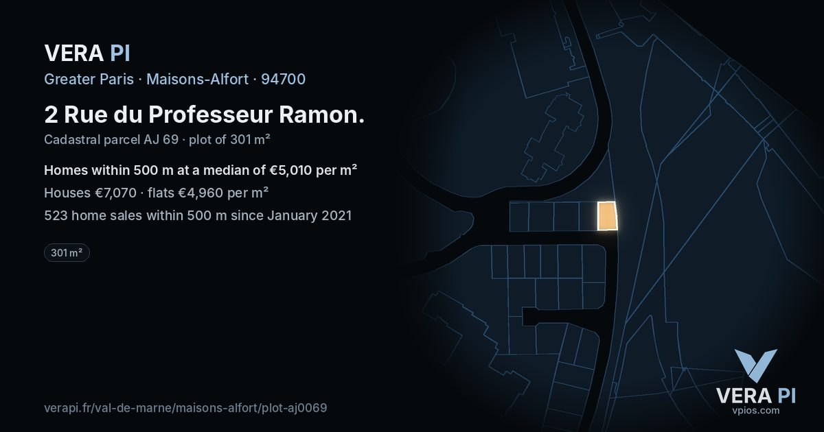 2 Rue du Professeur Ramon, Maisons-Alfort at night – the plot lit, the parcels around coloured by the prices near them