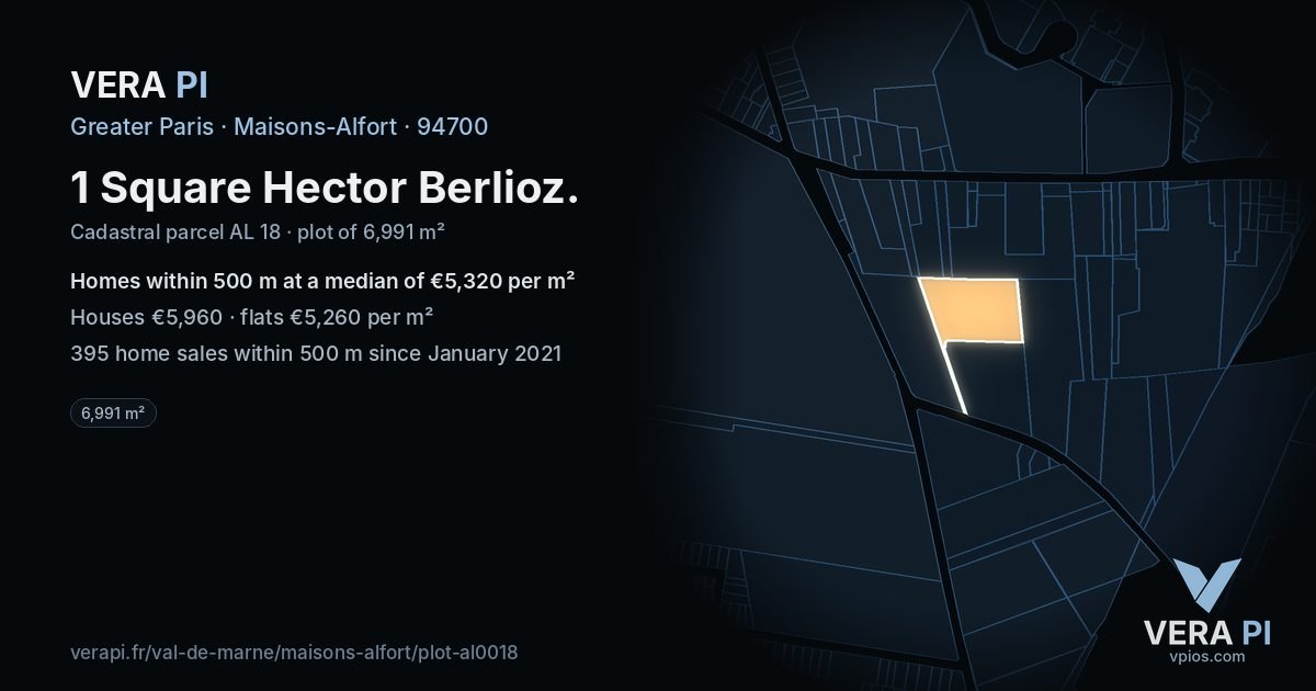 1 Square Hector Berlioz, Maisons-Alfort at night – the plot lit, the parcels around coloured by the prices near them